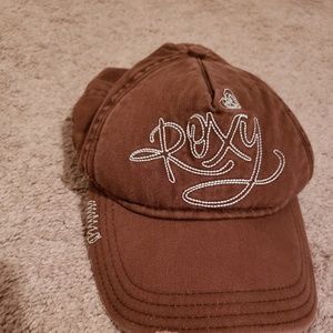 Womens Roxy Cap
